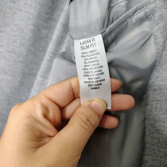 JF J.ferrar Slim Fit Gray Sport Two Buttons Style Coat Sz L42/44R Spandex - Picture 3 of 14